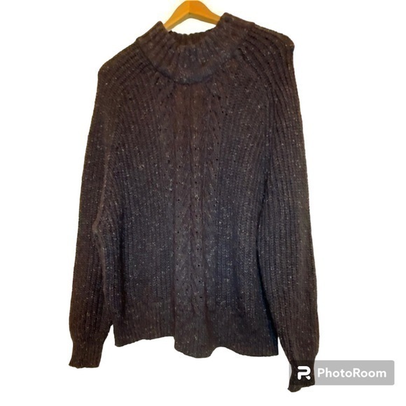 Time and Tru Sweaters - Chunky Sweater by Time and Tru Size XL